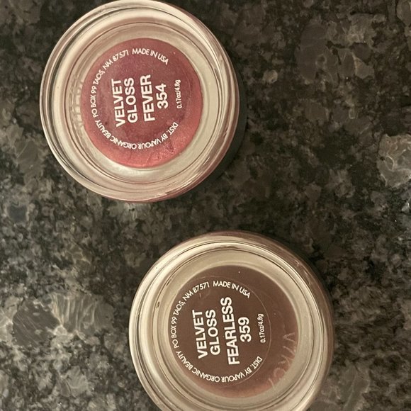 TWO Vapour Organic Beauty Velvet Lip Glosses in FEARLESS & FEVER - Picture 7 of 7